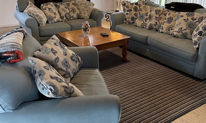 Culloden Shores House | Adorable beach house close to private beach & walking distance to shops &marinas