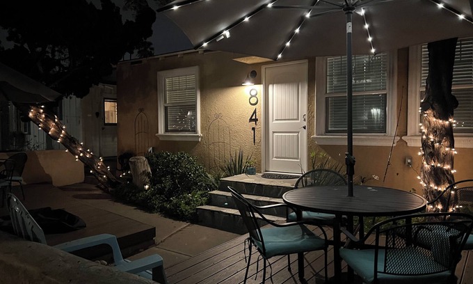 Mission Beach Cottage | Adorable Beachy Cottage in the heart of Mission Beach! Close To EVERYTHING!