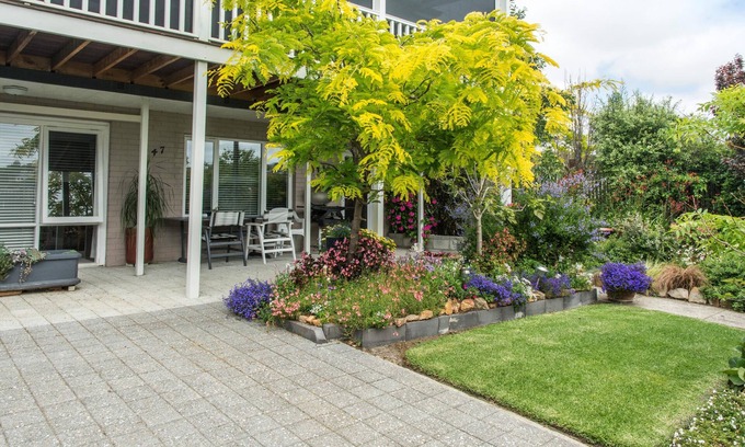 Mount Clarence Apartment | Adult Retreat Accommodation not suitable for children