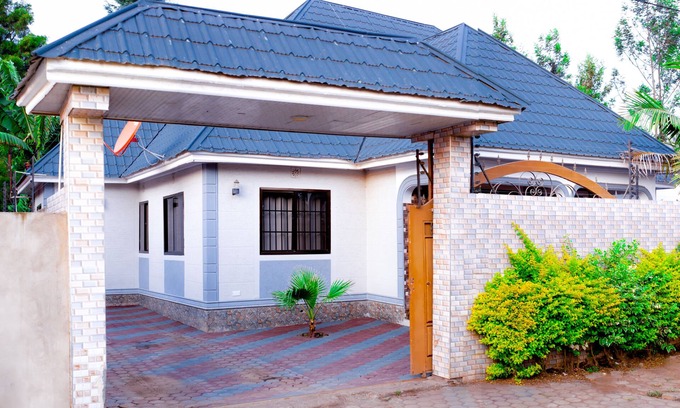 Arusha Apartment | Advocate Yoyo and Gogo homestay Two