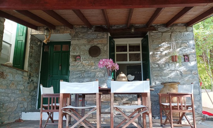 Ikaria Cottage | Aegean tradiotional cottage in Akamatra Ikaria