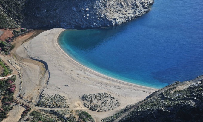 Andros Villa | Aegean Villa with view of the Aegean Sea