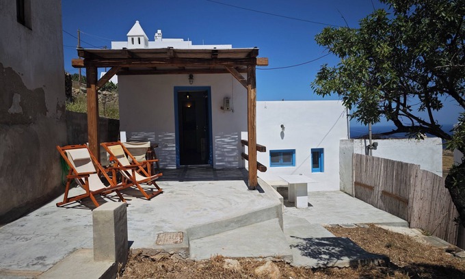 Serifos Cottage | Aegean Window