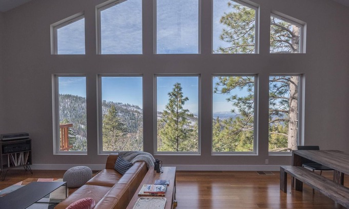 Yosemite West House | Aerial Ascent Yosemite