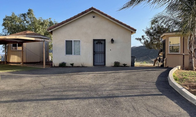 Perris House | Affordable guest house