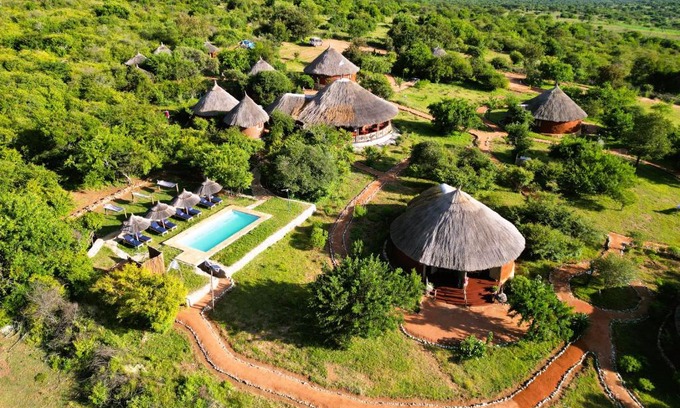 Loliondo Cabin | Africa Safari Maasai Boma