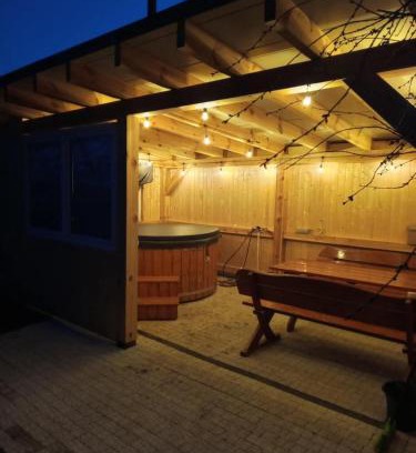 Nowa Karczma Apartment | Agroturystyka W kurniku z jacuzzy
