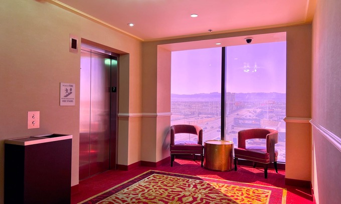 Gateway District Hotel | Ahern Hotel Las Vegas