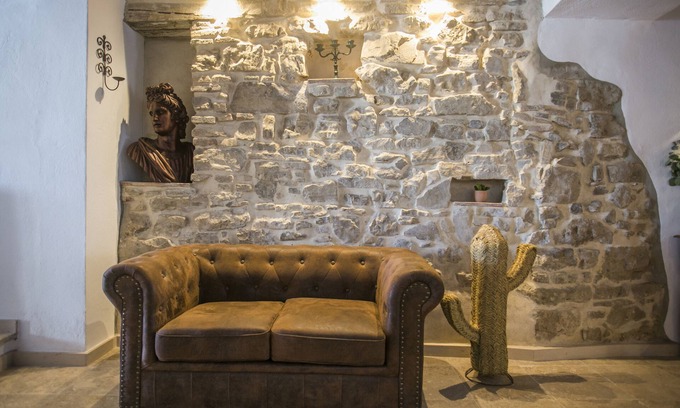 Jimena de la Frontera House | Aire Rural Jimena. Encantadora y Acogedora Casa Rural Llena de Historia