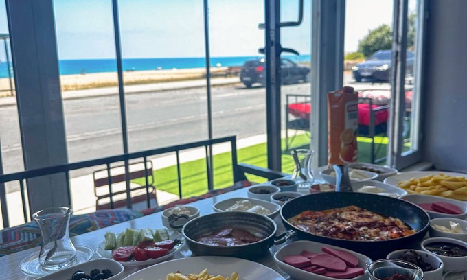 Arnavutkoy Hotel | Airport Black Sea Hotel & Restaurant