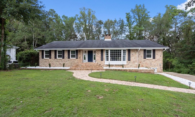 College Park House | Airy 5br home w/pool, outdoor living, game room