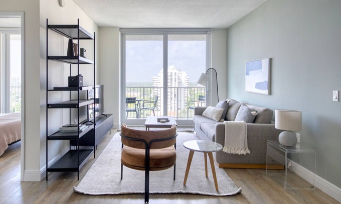 West Little Havana Apartment | Airy Coral Gables 2BR w/Gym, Pool, W/D, nr shopping, by Blueground