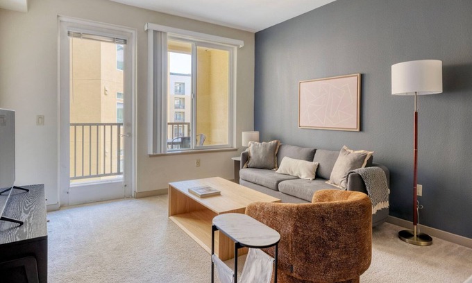 Dublin Apartment | Airy Dublin 2BR w/Pool & A/C, nr Shopping & Groceries, by Blueground