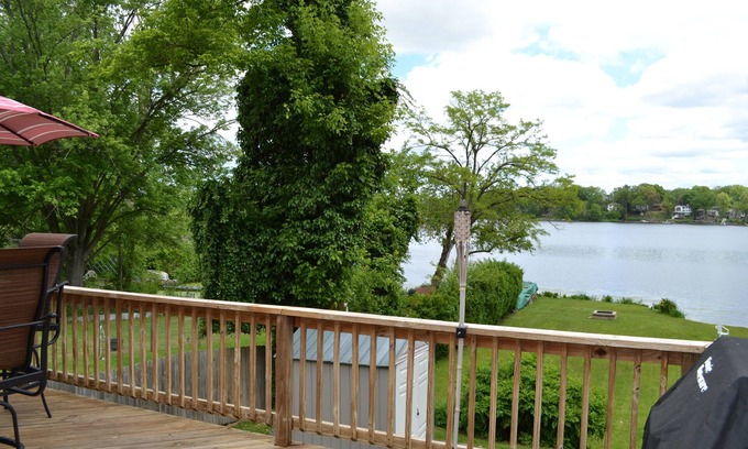 Portage Lakes House | Akron Portage Lakes Peaceful LakefrontnCharming 2-bedroom home/amazing view.