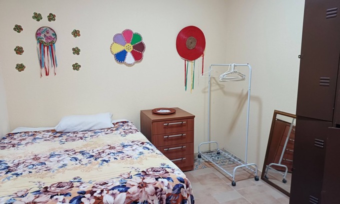 Vargem Grande Cabin | Albergue Feminino. Venha se Hospedar com Segurança em Ambiente Familiar