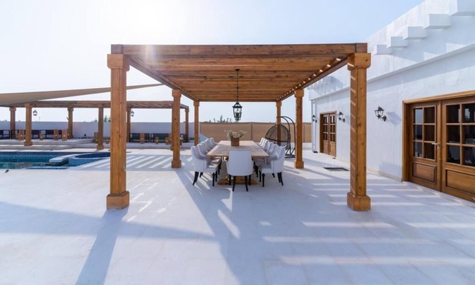 Sharjah Villa | Al Junaidi Farm by Bridge Retreats