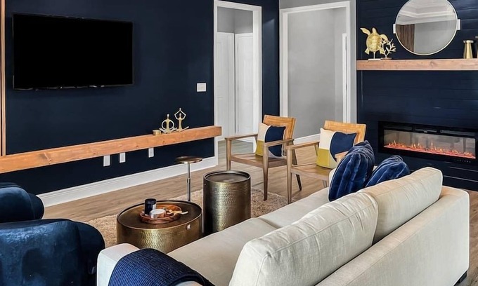 Northport House | Alabama · Glaring & Modern 3BR|2BTH Home 13 Min DT / Stadium