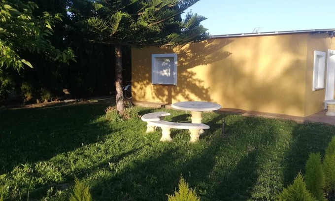 Chipiona House | Albanta House. Country house with huge garden and private pool.