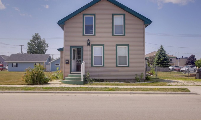 Algoma House | Algoma Retreat w/ Deck: Walk to Lake Michigan!