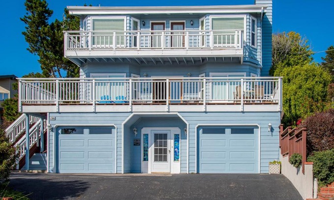 Marine Terrace House | All Decked Out in Cambria