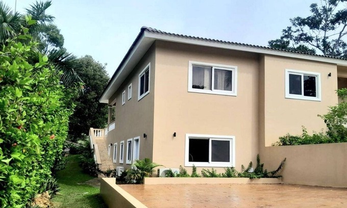 Urbanizacion Tavarez Apartment | Allez, tous à la plage! Villa avec piscine privée près de tout à Sosua