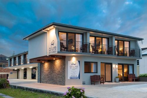 Mollymook Hotel | Allure On Ocean Motel - Mollymook Beach