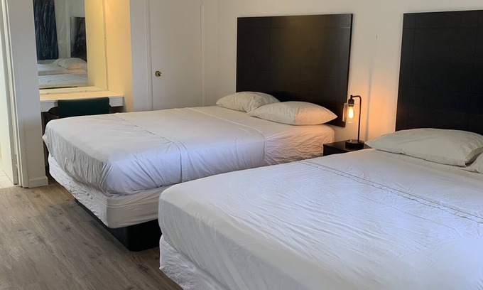 Tucumcari Hotel | Almara Inn