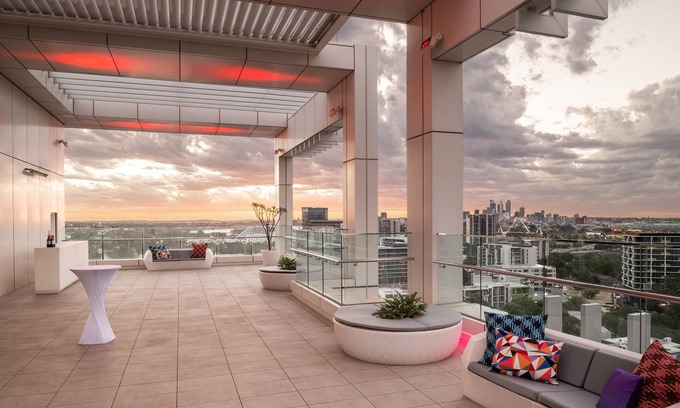 Rivervale Hotel | Aloft Perth