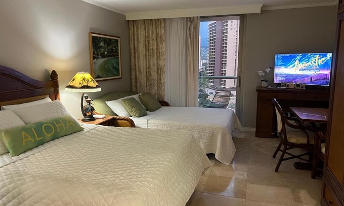 Waikiki Resort | Aloha Gem Studio - 2 bed with high speed WIFI - Luana Waikiki Hotel & Suite 917, 2045 Kalakaua Avenue HI 96815