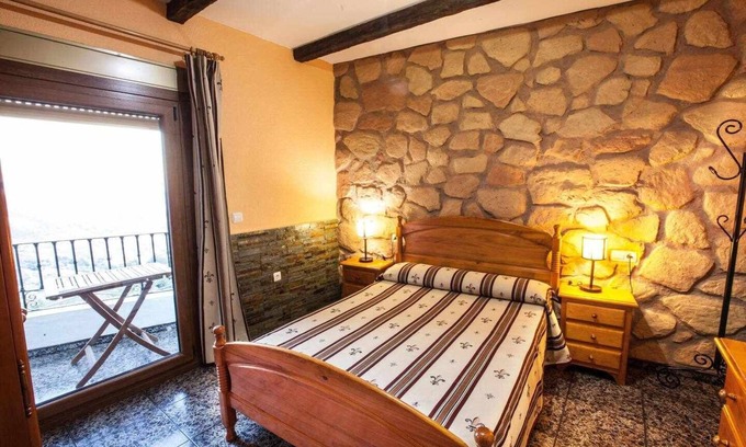 Mecina Bombaron Apartment | Aloj. Rural Umbria for 2 people with Spa and Jacuzzi