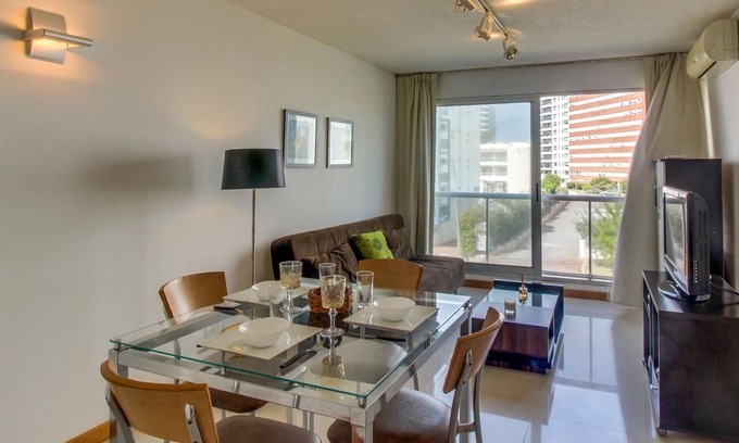 Aidy Grill Apartment | Alojamiento en The Point, a pasos e playa Mansa