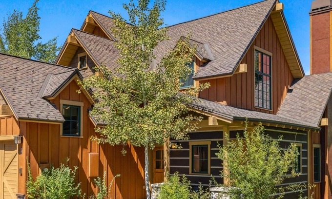 Tamarack Resort House | Alpine Escape @ Tamarack Resort | Modern Ski In/Out | Pet OK | Hot Tub