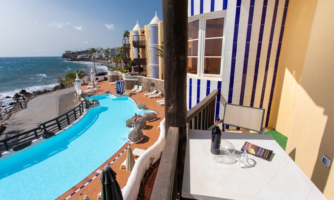 Playa del Aguila Apartment | Altamar 44 balcony&pool By CanariasGetaway