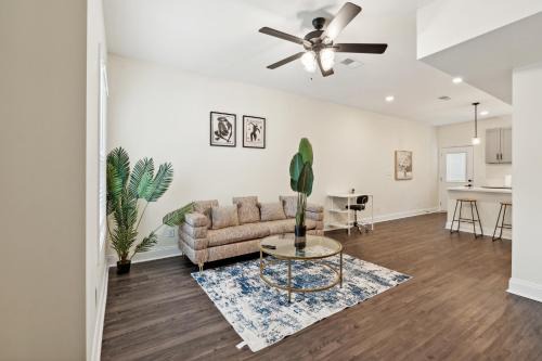 Clarksville Apartment | Alto O4 I Modern New Construction 2bd Apartment