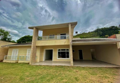 Aguas de Lindoia House | Aluga-se casa para Temporada