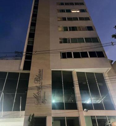 Palmeiras Apartment | Alugo 1 Suite 210 no Mont Blanc