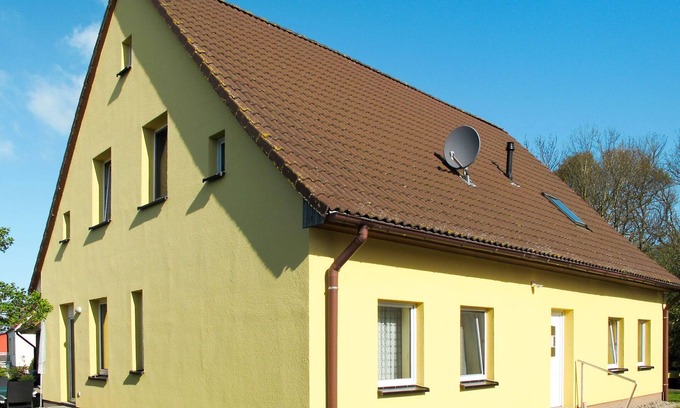 Waase Apartment | Am Strom by Interhome