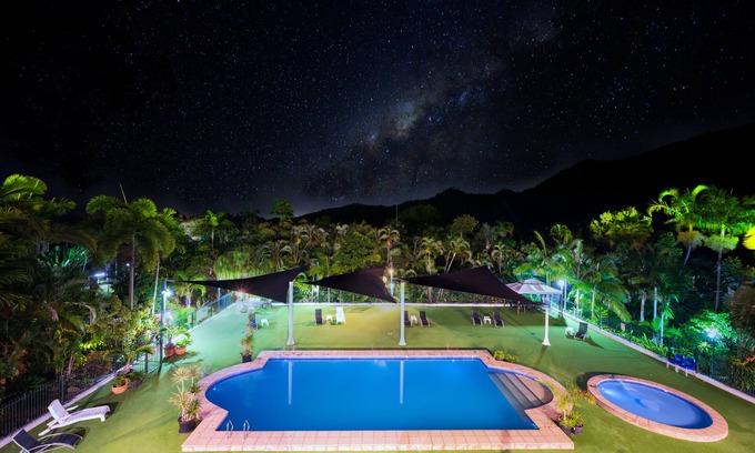 Nelly Bay Hotel | Amaroo on Mandalay