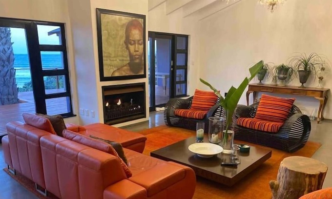 Trafalgar House | Amasundu Beach House Trafalgar