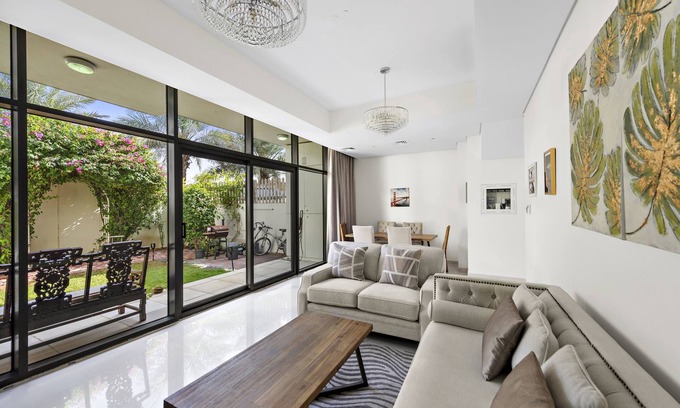 Dubai House | Amazing 3BR Villa W/Access to Pool & Gym