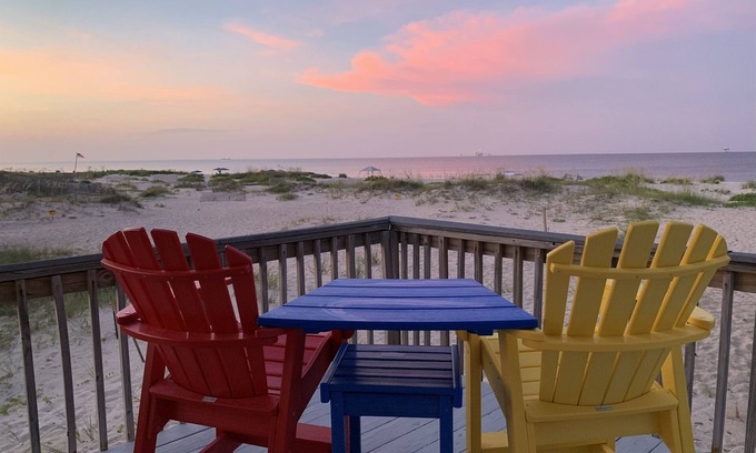 Fort Morgan House | Amazing Beach Views & Access