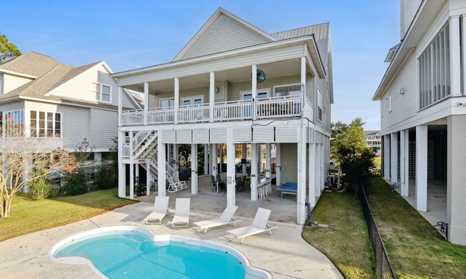 Pass Christian House | Amazing House Directly on Bay with Pool, Pier and Beautiful Sunsets