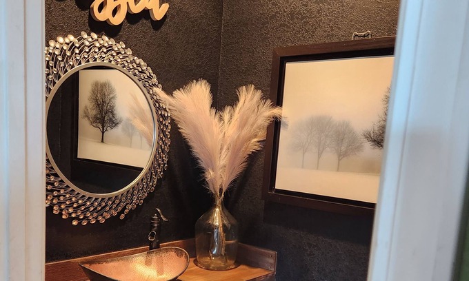 Royal House | Amazing Mountain view home sleeps 18 ,Separate Mother in law quarters