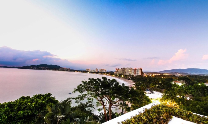 Ixtapa Apartment | Amazing Ocean View with Beach Access