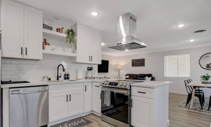 Sunrise Manor House | Amazing pool home in Las Vegas