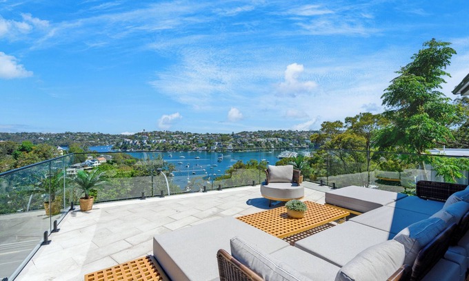 Mosman House | Amazing Sea View from the Freestanding House ! 5 min to the beach!