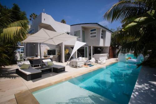 Del Mar Villa | Amazing Views! Walk to the Beach! Pool and Spa!