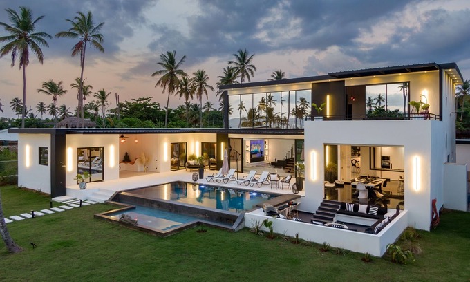 Las Galeras Villa | Amazing Villa with the exceptional sea view. n1mn walk Playa Aserradero