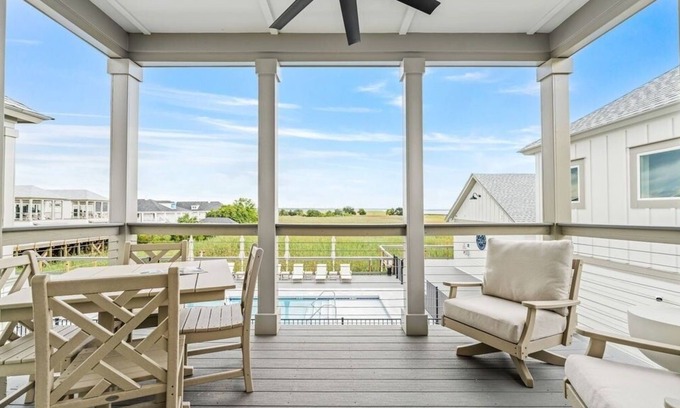 Georgetown House | Amberjack at Winyah Bay Club