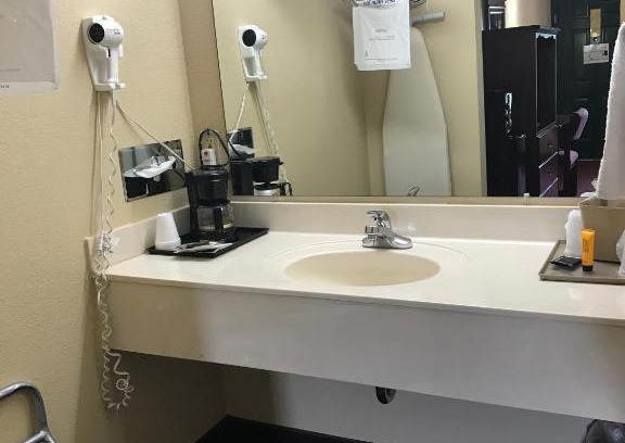 Maumelle Hotel | Americas Best Value Inn & Suites - Little Rock - Maumelle